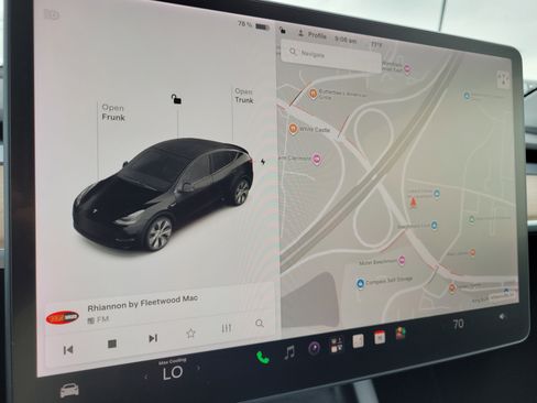 Used 2021 Tesla Model Y Long Range AWD/4WD image 19