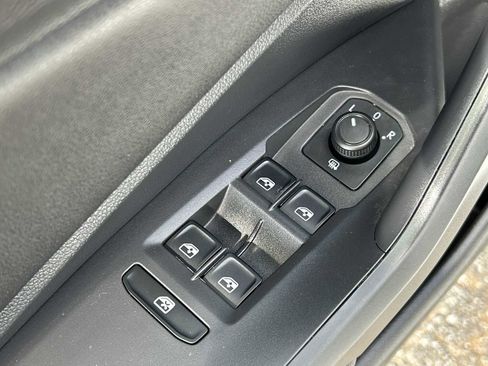 Used 2019 Volkswagen Jetta S FWD image 9