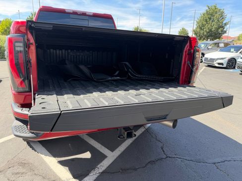 Used 2024 GMC Sierra 2500 AT4 w/ AT4 Premium Plus Package AWD/4WD image 65