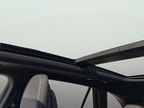 New 2026 Mercedes-Benz GLC 300 4MATIC image 14