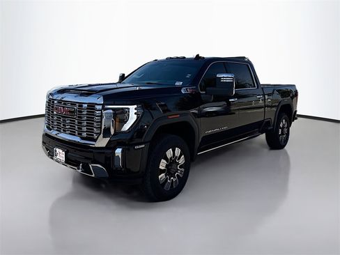 Used 2024 GMC Sierra 2500 Denali w/ Denali Reserve Package image 3