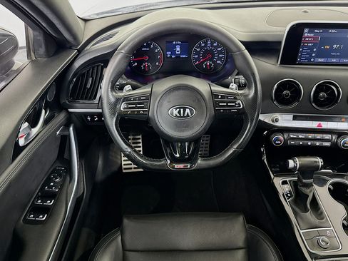Used 2020 Kia Stinger GT-Line RWD image 16