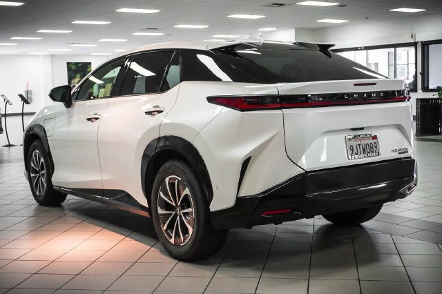 Used 2023 Lexus RZ 450e Premium w/ Technology Package AWD/4WD image 8