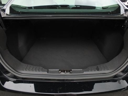 Used 2018 Ford Focus SE FWD image 15