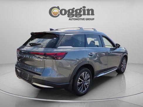 Used 2026 INFINITI QX60 Luxe w/ Cargo Package FWD image 5