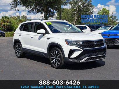 Certified 2023 Volkswagen Taos SE w/ Panoramic Sunroof Package