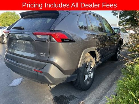 Used 2024 Toyota RAV4 XLE AWD/4WD image 9
