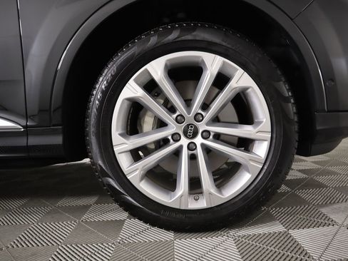 Certified 2025 Audi Q7 2.0T Premium image 33