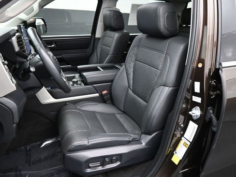 Used 2023 Toyota Tundra Limited w/ Power Package AWD/4WD image 19