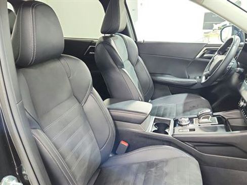 Used 2024 Mitsubishi Outlander SE image 26