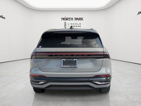 New 2026 Lincoln Nautilus Reserve AWD/4WD image 4