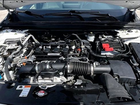 Used 2020 Honda Accord EX image 9