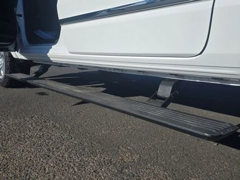 Used 2023 RAM 1500 Limited w/ Trailer Tow Group image 12