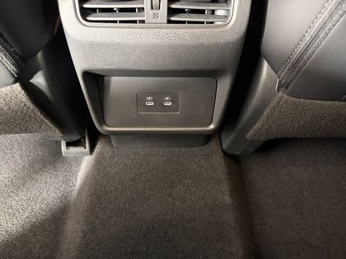 Used 2026 Nissan Rogue SL AWD/4WD image 17