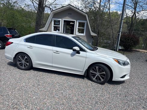 Used 2015 Subaru Legacy 3.6R Limited AWD/4WD image 7