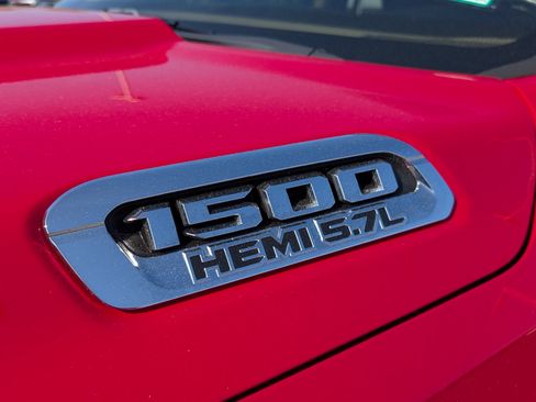 Used 2019 RAM 1500 Big Horn RWD image 10