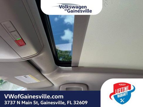 Certified 2023 Volkswagen Atlas SEL R-Line AWD/4WD image 29