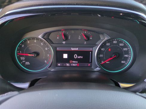 Certified 2023 Chevrolet Traverse RS image 16