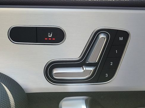 New 2025 Mercedes-Benz CLA 250 4MATIC image 18