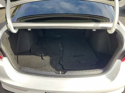 Used 2022 Kia K5 GT-Line image 9