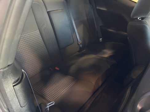 Used 2017 Dodge Challenger R/T image 29