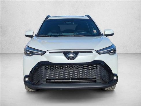 Used 2023 Toyota Corolla Cross AWD Hybrid w/ Convenience Package image 2