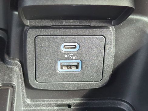 New 2025 Ford Bronco 4-Door image 19