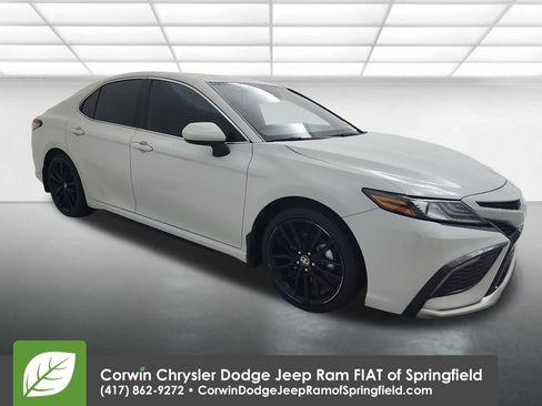 Used 2024 Toyota Camry XSE image 2