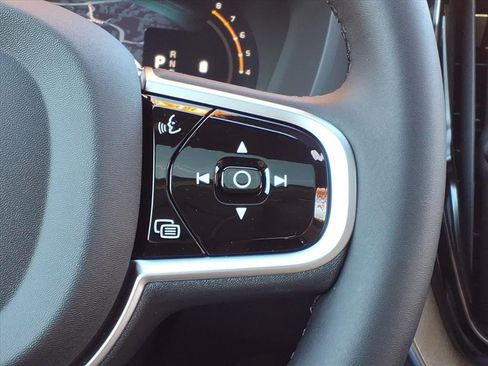 New 2026 Volvo XC60 B5 Core image 23