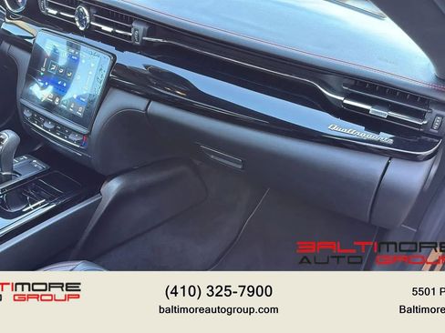 Used 2017 Maserati Quattroporte S GranSport Q4 AWD/4WD image 38