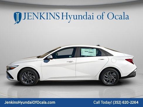 New 2026 Hyundai Elantra Sport FWD image 7