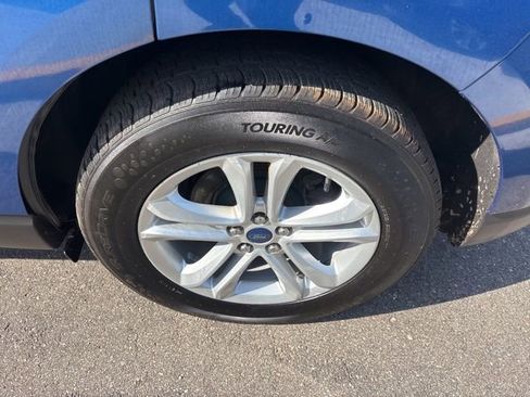 Used 2020 Ford Edge SEL image 12