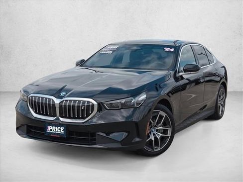 Used 2024 BMW i5 eDrive40i image 1