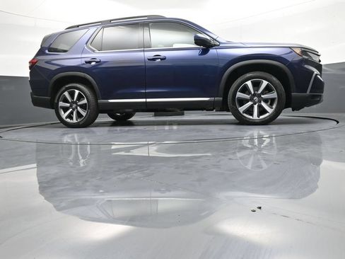Certified 2024 Honda Pilot Touring image 32