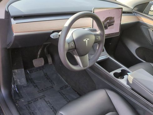 Used 2024 Tesla Model Y Long Range image 6