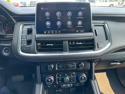 Used 2021 Chevrolet Suburban RST AWD/4WD image 37