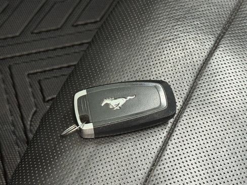 Used 2019 Ford Mustang Premium image 33