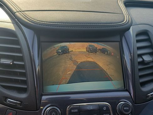 Used 2016 Chevrolet Impala LT w/ Convenience Package image 29