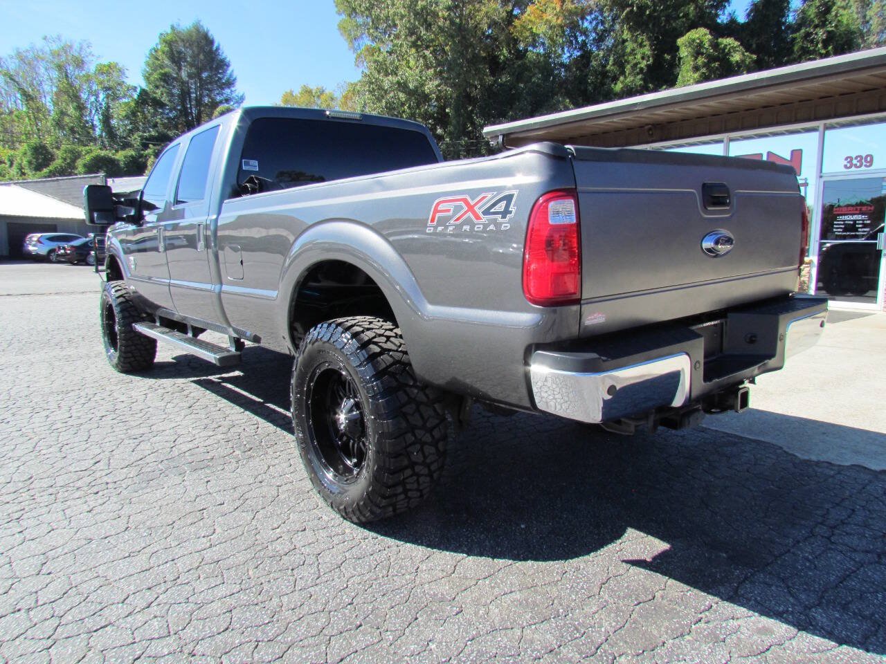 Used 2016 Ford F250 XLT w/ XLT Premium Package AWD/4WD image 3