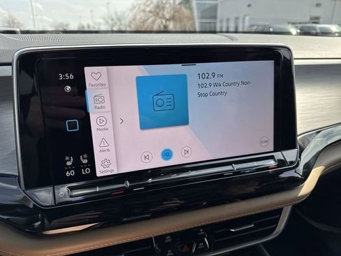 New 2026 Volkswagen Atlas Cross Sport SE AWD/4WD image 13