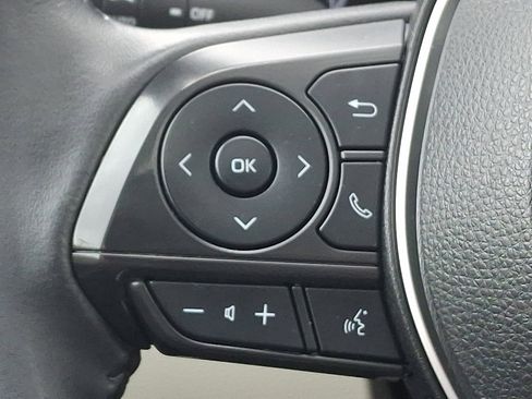 Certified 2022 Toyota Corolla Cross XLE w/ Convenience Package image 21