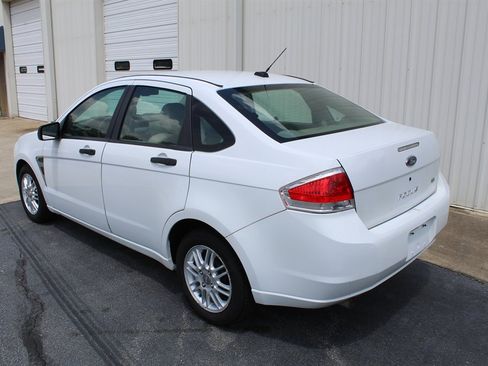 Used 2008 Ford Focus SE image 4