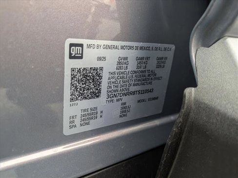 New 2026 Chevrolet Equinox EV LT image 20