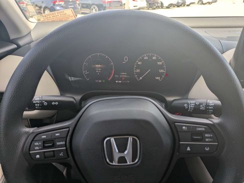 Used 2023 Honda HR-V LX image 29