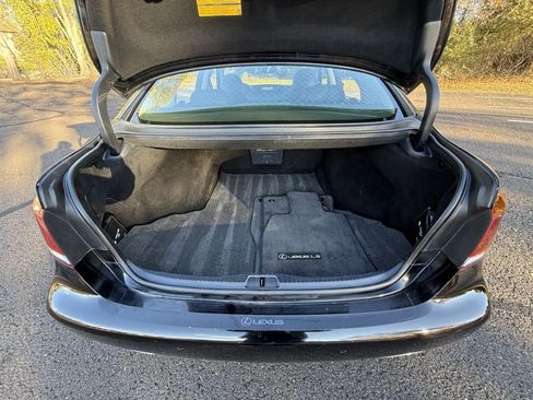 Used 2014 Lexus LS 460 image 34