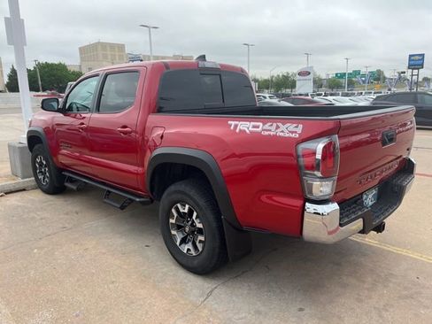 Used 2021 Toyota Tacoma TRD Off-Road image 6