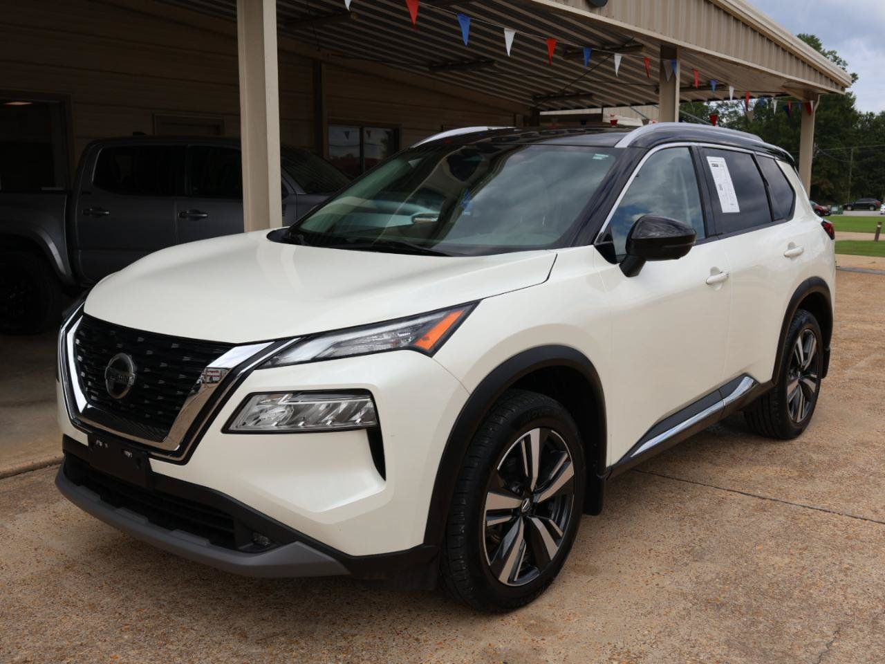 Used 2021 Nissan Rogue SL AWD/4WD image 5