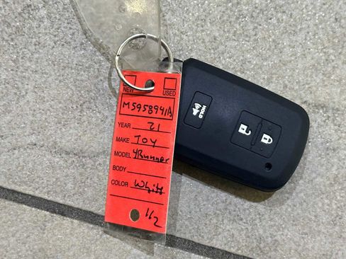 Certified 2021 Toyota 4Runner TRD Off-Road Premium w/ Moonroof Package image 33