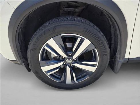 Used 2021 Nissan Rogue SL FWD image 14