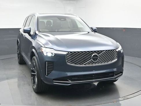 New 2026 Volvo XC90 B6 Plus w/ Protection Package Premier image 2